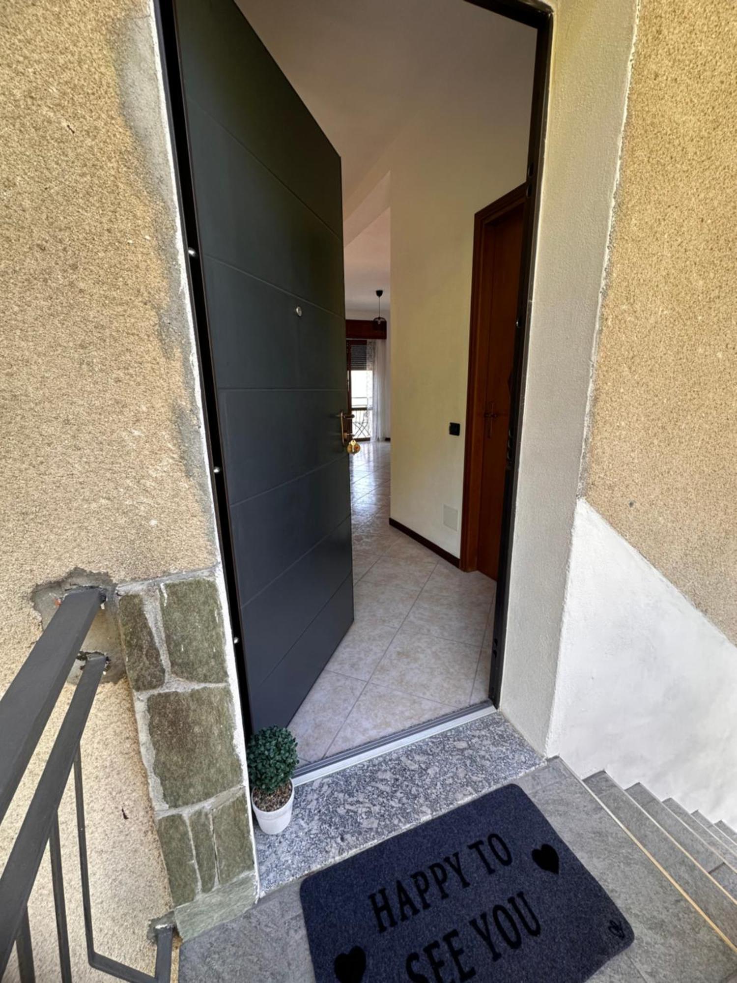 Little House Lezzeno Apartment ภายนอก รูปภาพ