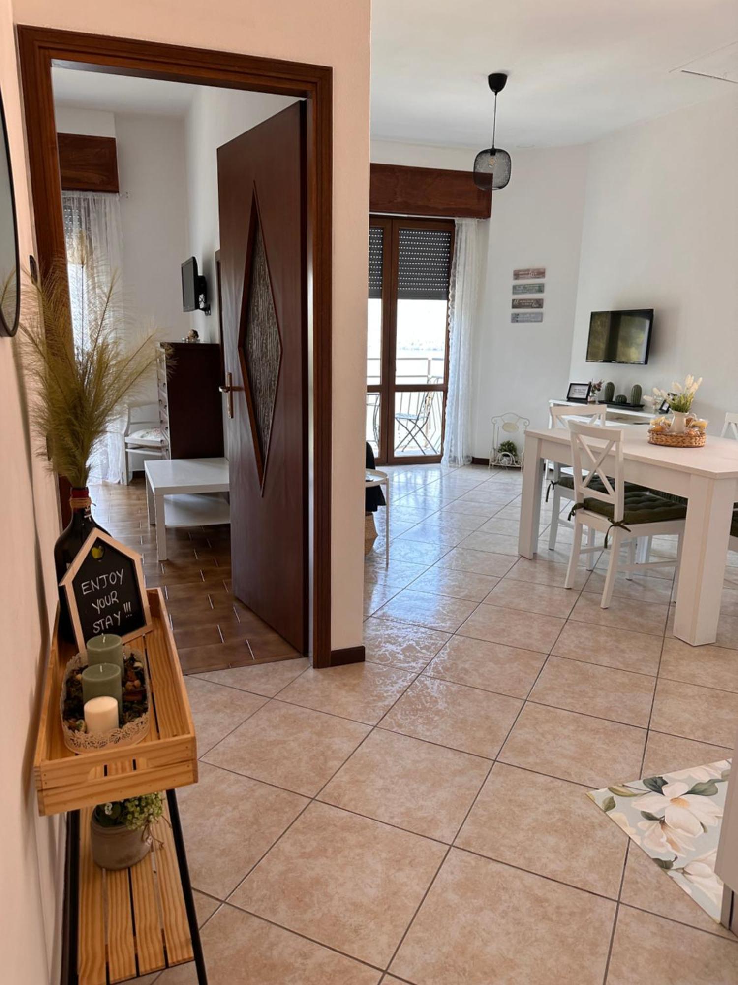 Little House Lezzeno Apartment ภายนอก รูปภาพ