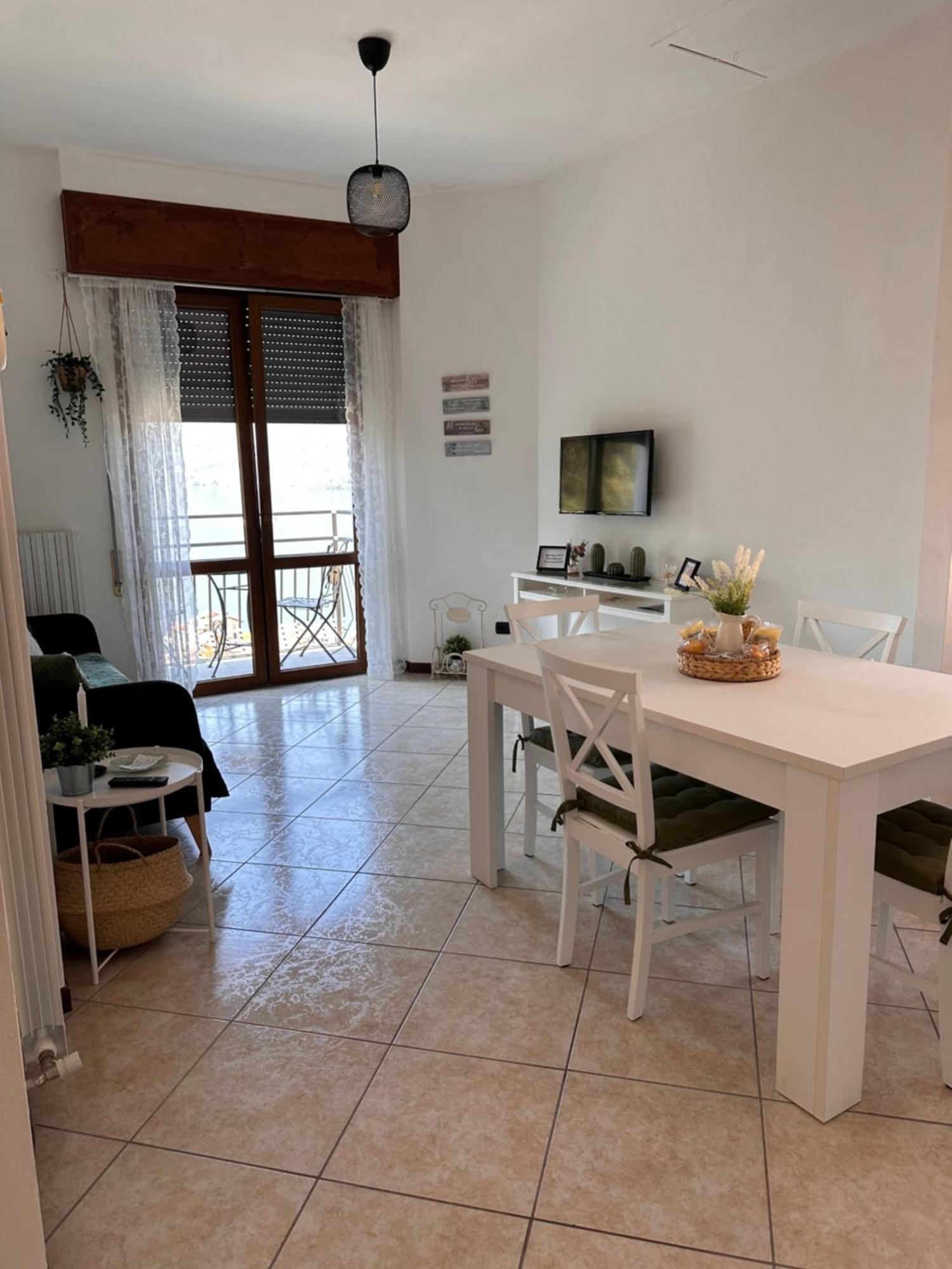 Little House Lezzeno Apartment ภายนอก รูปภาพ